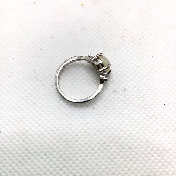 NWOT Fashion Womens Opal Birthstone Cubic Zirconia Sterling Silver Ring Size 5 - Picture 3 of 5